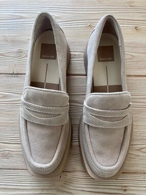 Dolce Vita Taupe Suede Lug Sole Loafers – Size 6.5